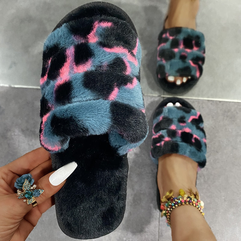 GREY & PINK LEOPARD PLUSH SLIDER SLIPPER